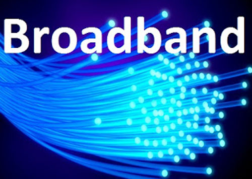 Welcomes National Broadband Plan connection available for Galway homes near Portumna.